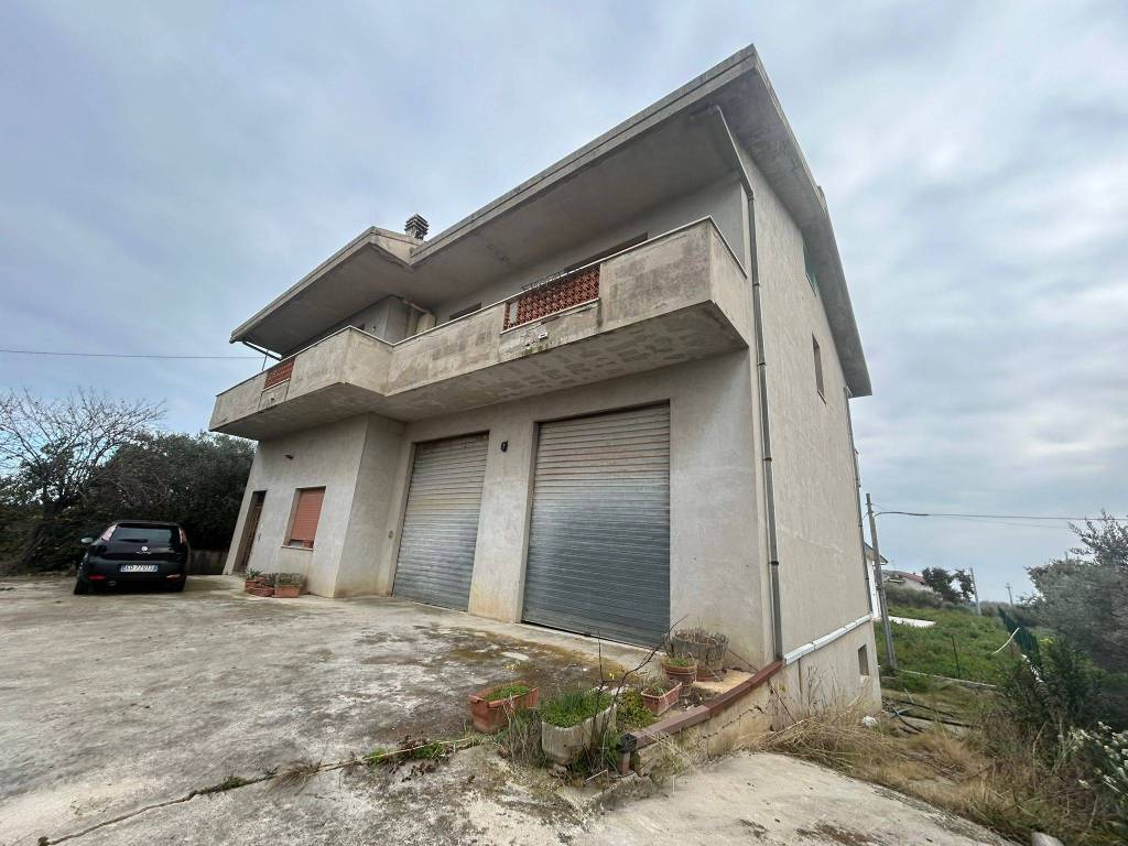 Palazzo / stabile a Francavilla al mare in Contrada Quercia Notarrocco - Foto 4