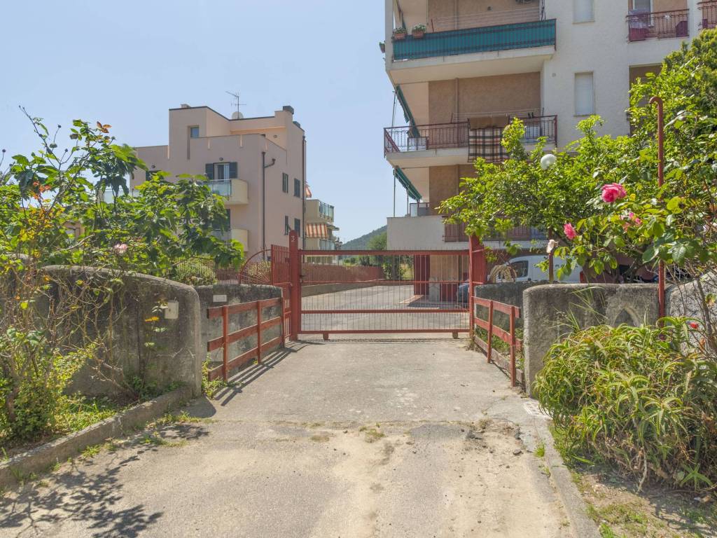 Appartamento a Borghetto santo spirito in Via Gran Sasso - Foto 2