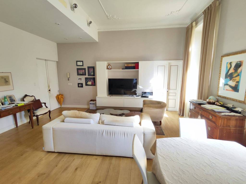 Appartamento a Albenga in Viale Martiri della Libertà - Foto 5