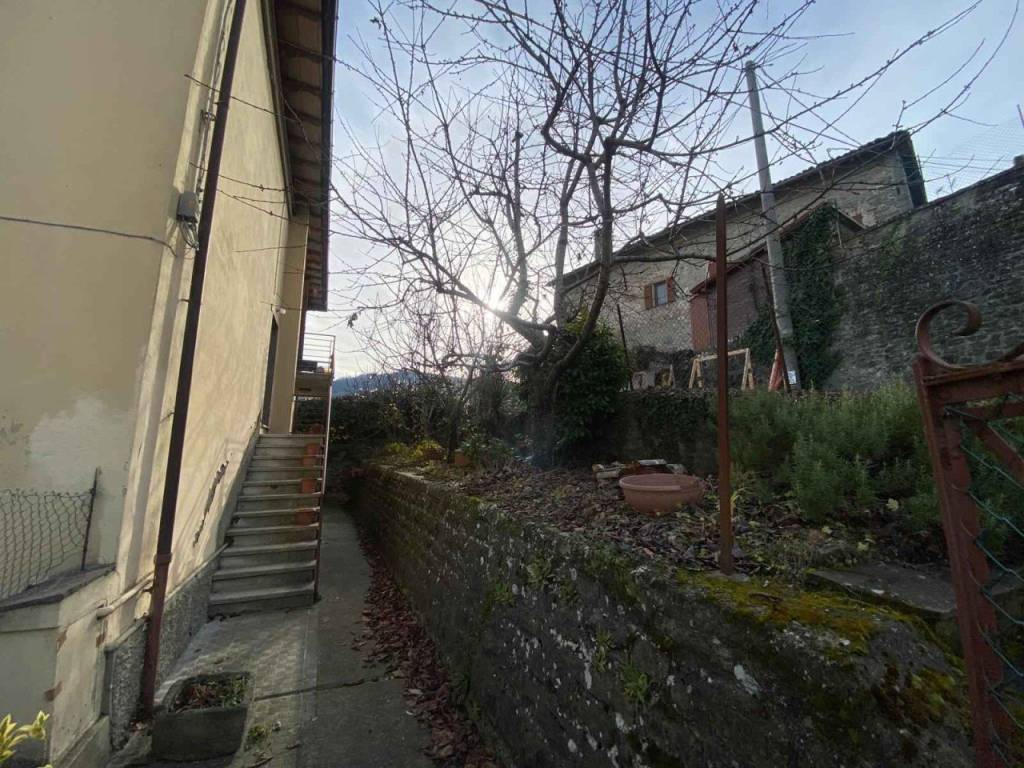 Villa a Castelnovo ne' monti in Via Roma - Foto 4