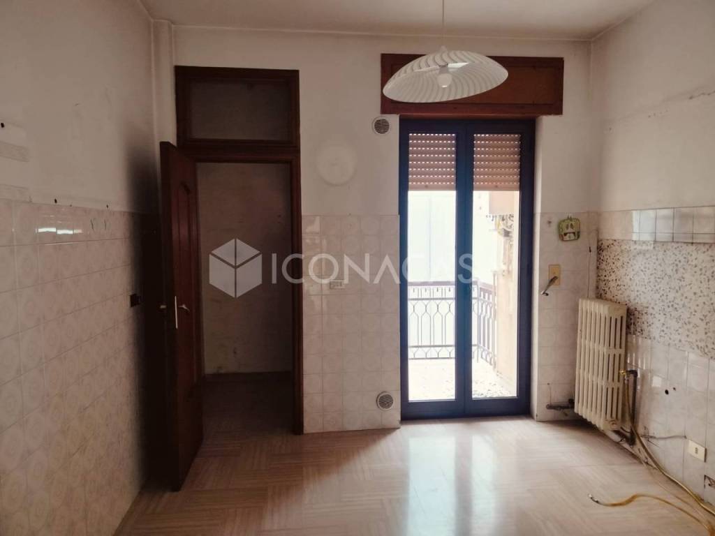 Appartamento a Conversano in Via Padre Michele Accolti Gil - Foto 4