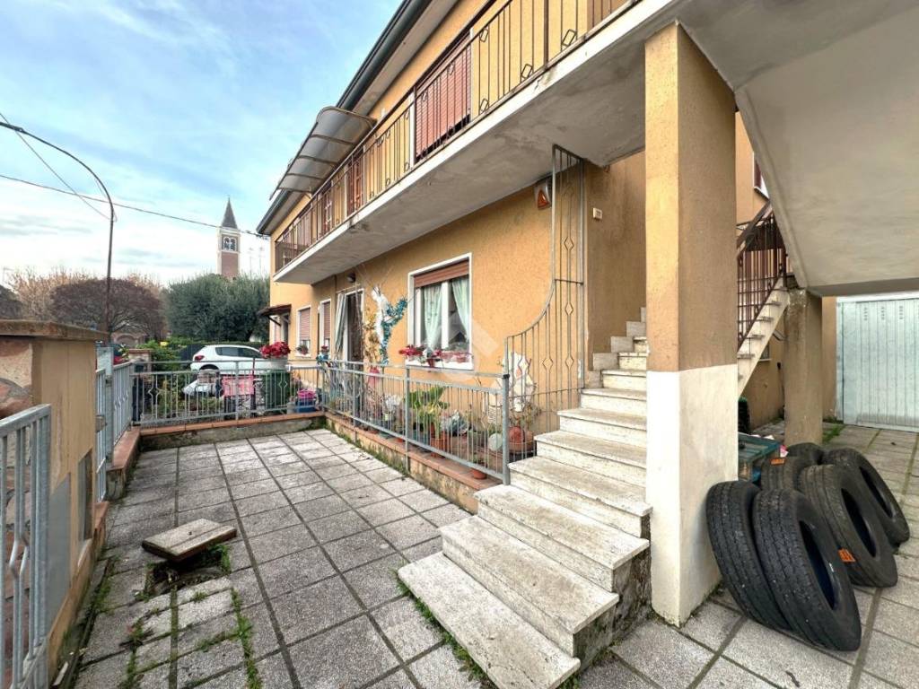 Appartamento a Montecchio maggiore in Via A. Meucci, 15 - Foto 2