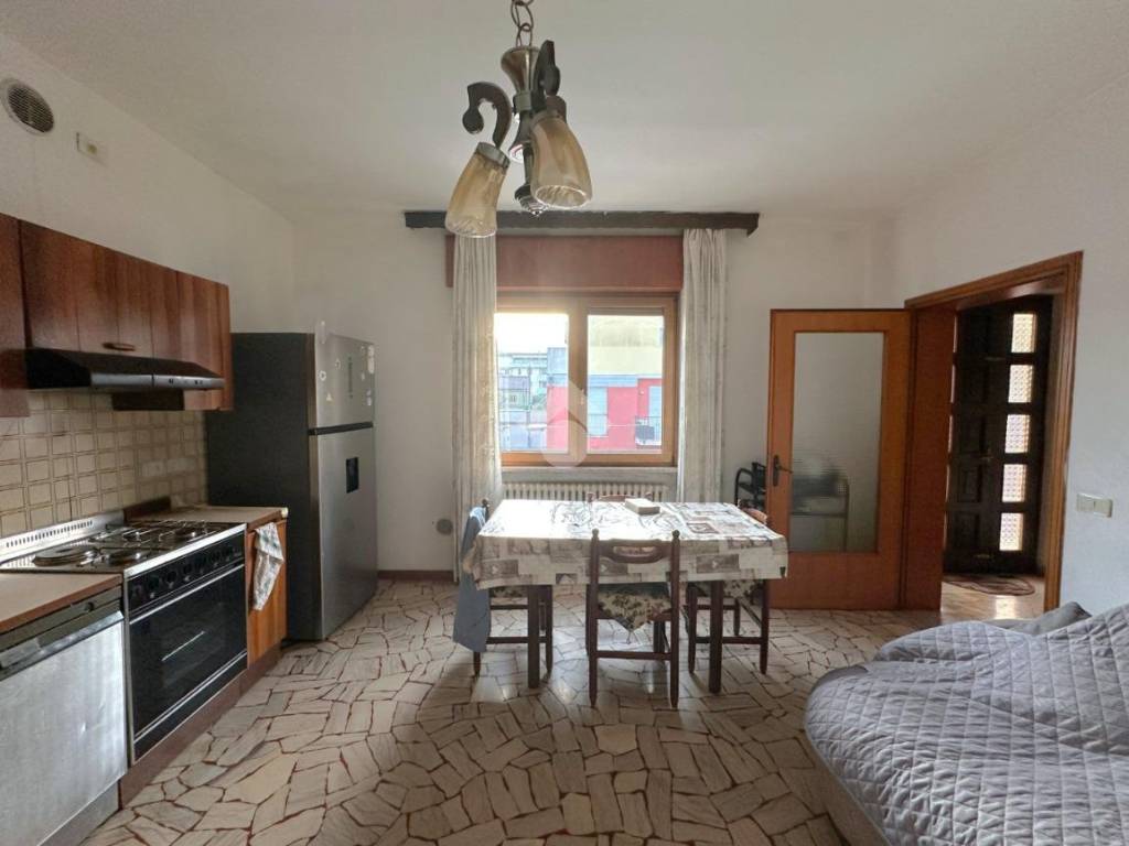 Appartamento a Montecchio maggiore in Via A. Meucci, 15 - Foto 5