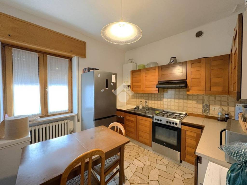 Appartamento a Montecchio maggiore in Via A. Meucci, 15 - Foto 4
