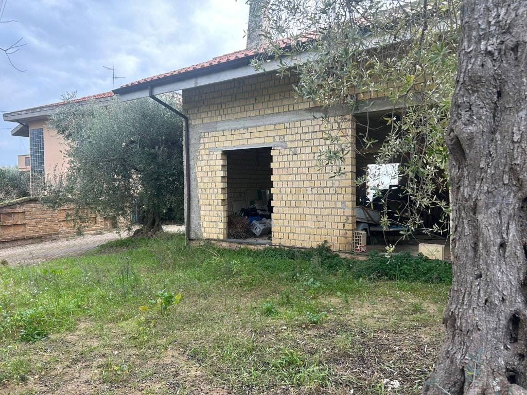 Palazzo / stabile a Francavilla al mare in Contrada Piane - Foto 4