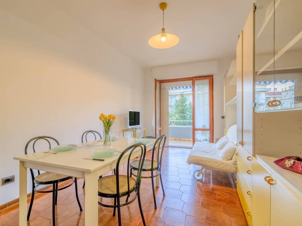 Appartamento a Ceriale in Lungomare Armando Diaz, 105 - Foto 2