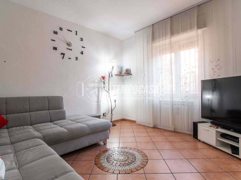 Appartamento a Paderno dugnano in Via Pietro Micca - Foto 2