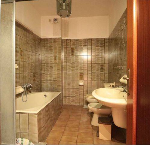 Casa indipendente a Carpi in Viale Nicolò Biondo 102 - Foto 2