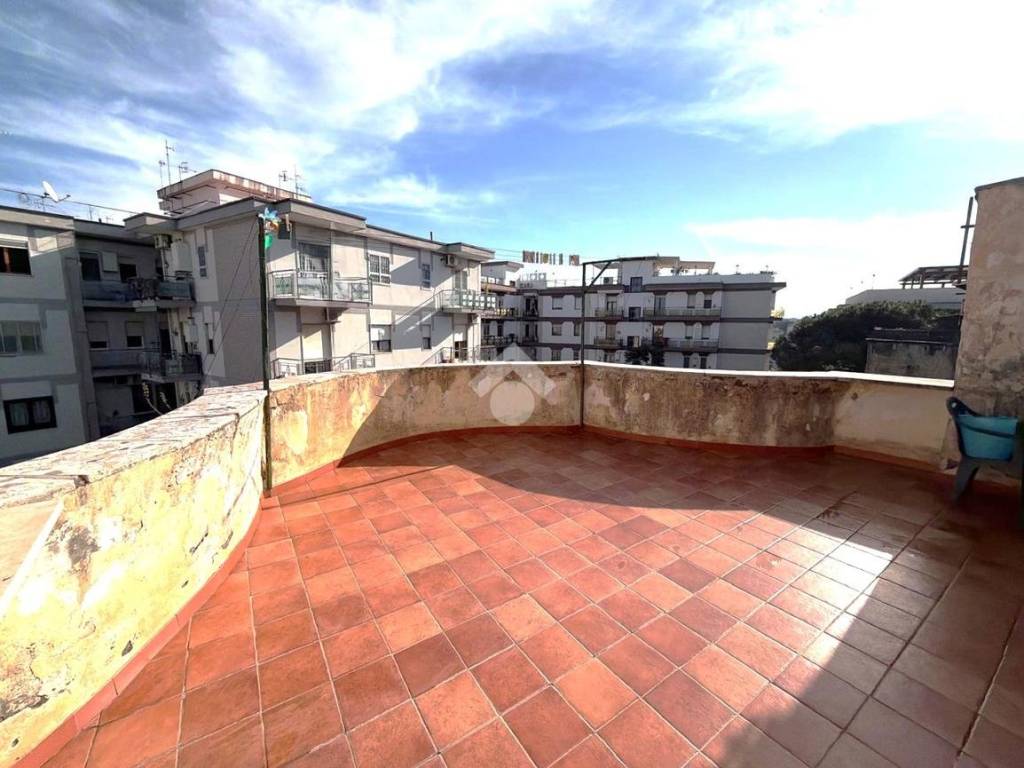Appartamento a Portici in Via Bonaventura Zumbini, 12 - Foto 5