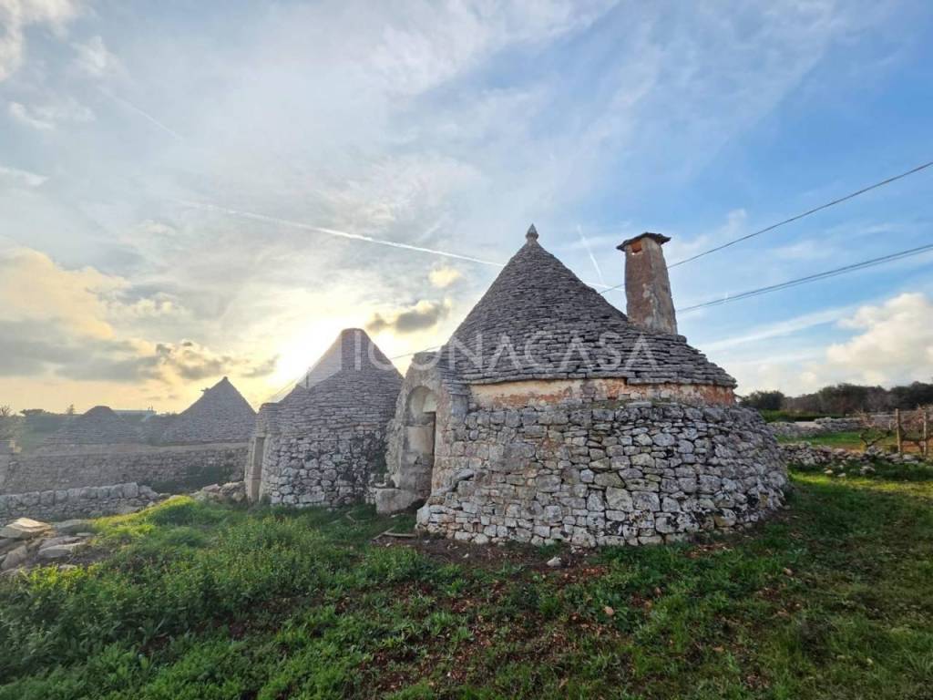 Rustico / casale a Martina franca in Strada Alberobello Zona D - Foto 4