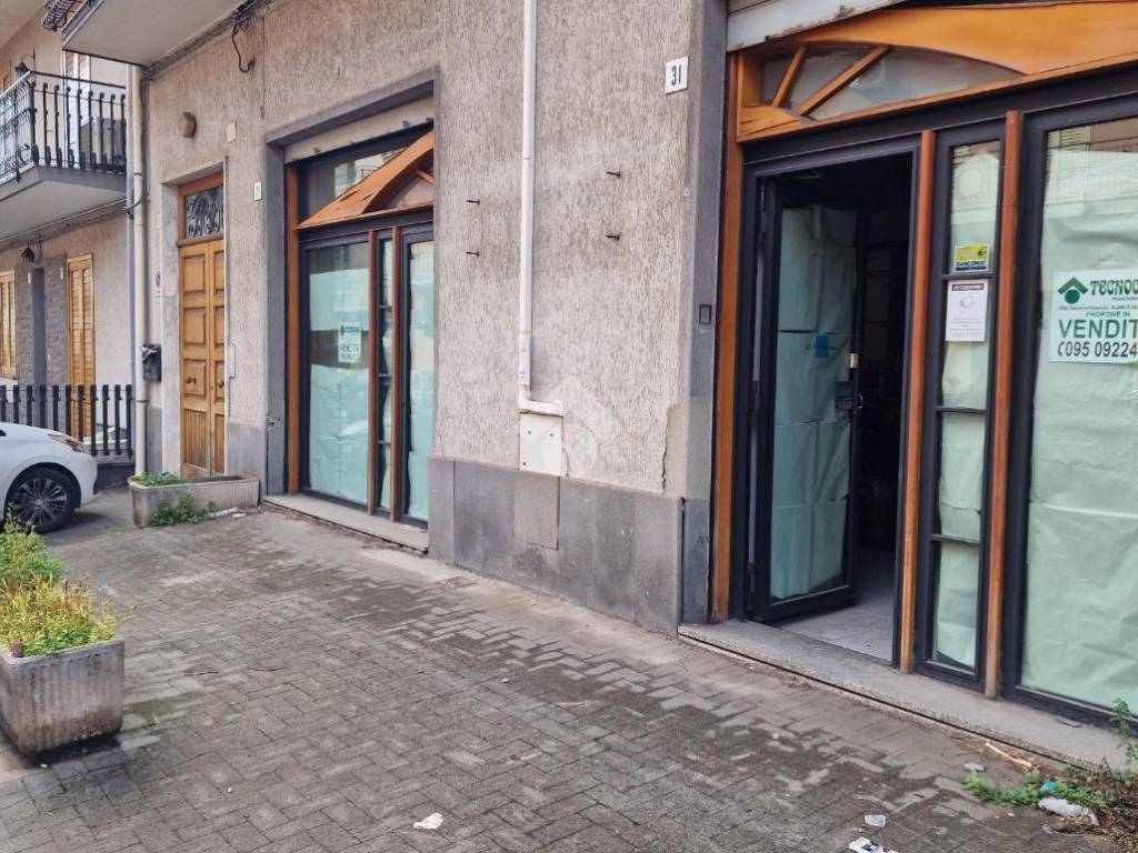 Box / garage a Aci sant'antonio in Via Nocilla, 31 - Foto 2