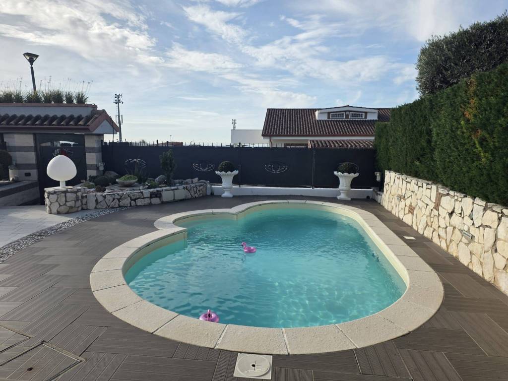 Villa a Albano laziale in Via Irlanda - Foto 2