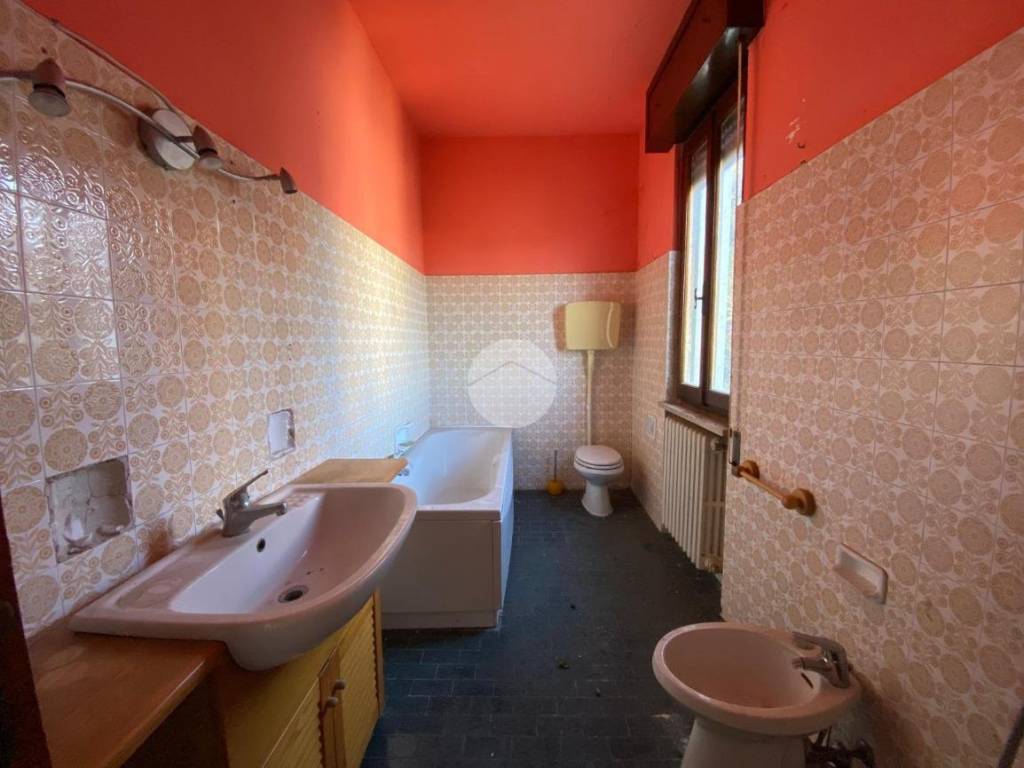 Villa a Lonato del garda in Via Barcuzzi, 15 - Foto 2