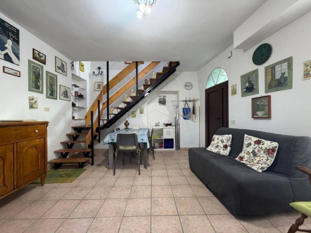 Appartamento a Nerola in Via Santa Maria delle Grazie, 4 - Foto 3