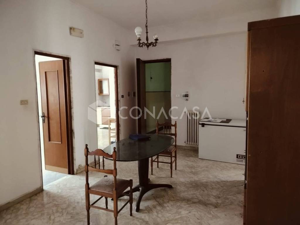 Appartamento a Conversano in Via Giuseppe Di Vittorio - Foto 3