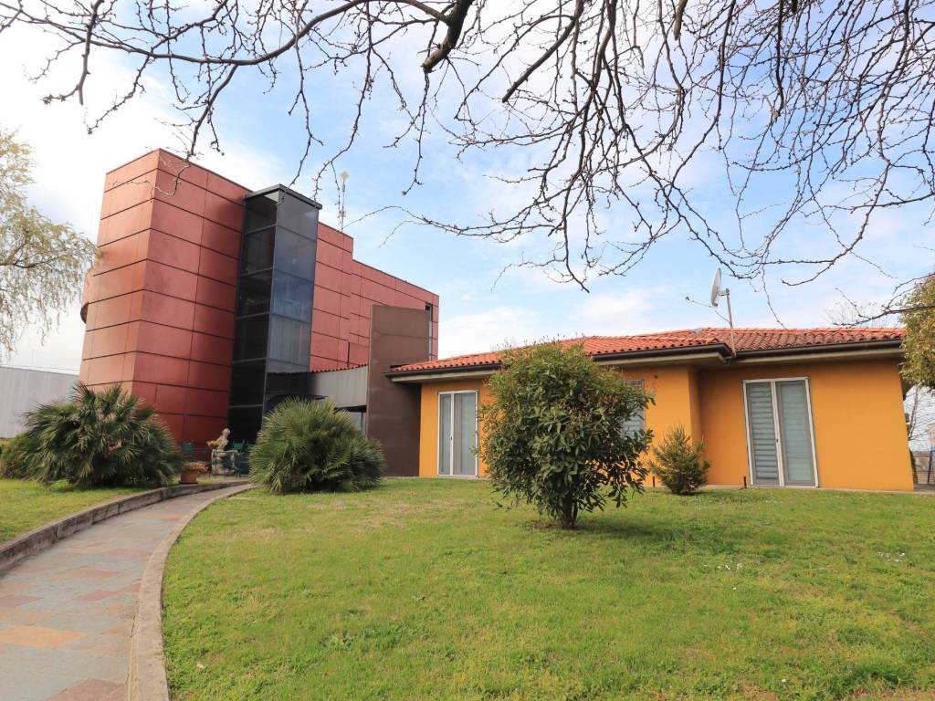 Palazzo / stabile a Grassobbio - Foto 4