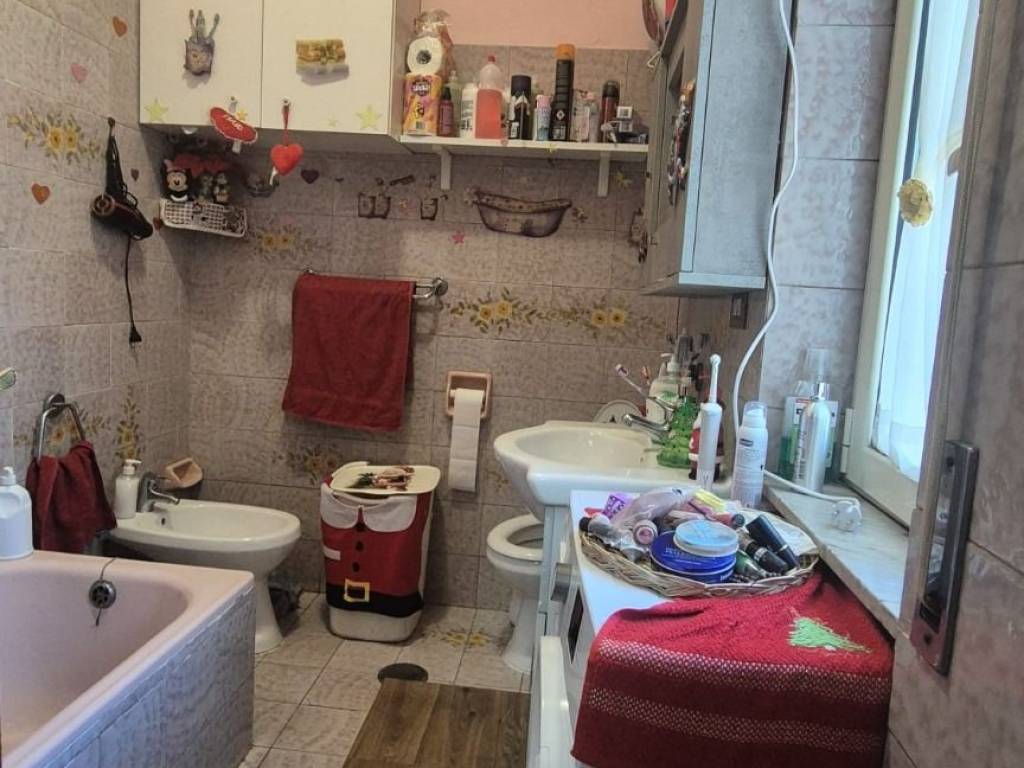 Appartamento a Castellammare di stabia in Via Ugo Foscolo - Foto 3