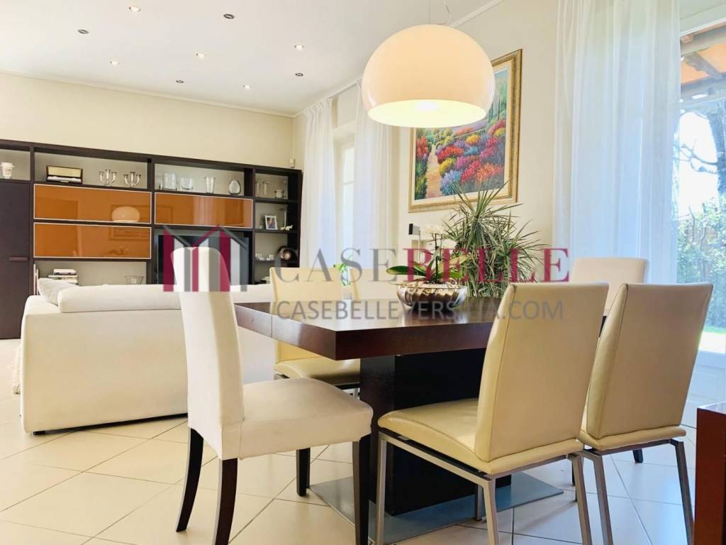 Villa a Forte dei marmi in Via Donati, - Foto 2