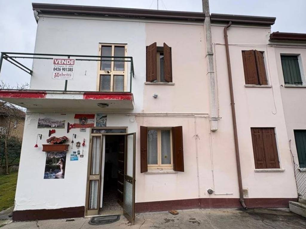 Casa indipendente a Corbola in CORBOLA VIA RUBINI, 0 - Foto 2