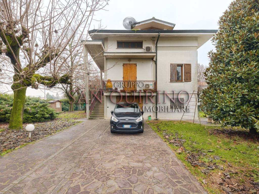 Villa a Novi di modena in Via Antonio Gramsci, 1 - Foto 2