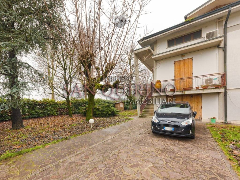 Villa a Novi di modena in Via Antonio Gramsci, 1 - Foto 3