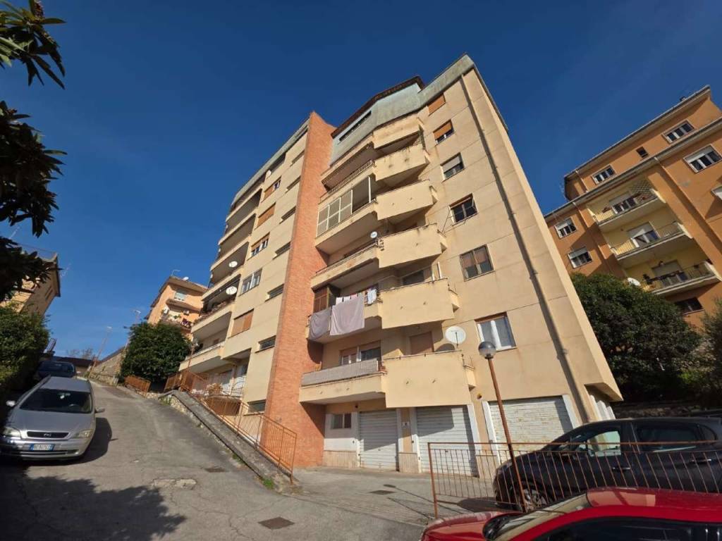 Appartamento a Frosinone in via Dante Alighieri - Foto 2