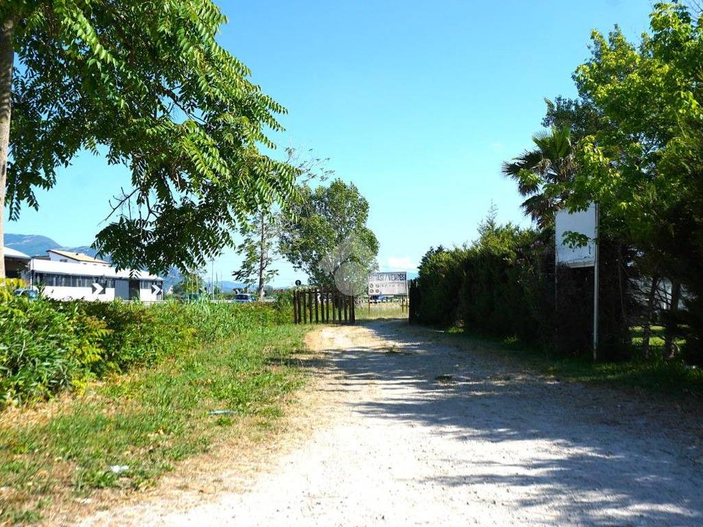 Terreno a Eboli in S.S. 18 Tirrena Inferiore - Foto 3