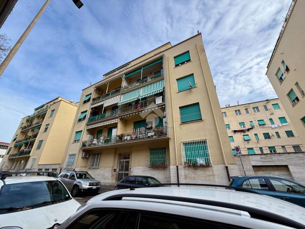 Appartamento a Livorno in Via Cesare Giuseppe Abba, 4 - Foto 2