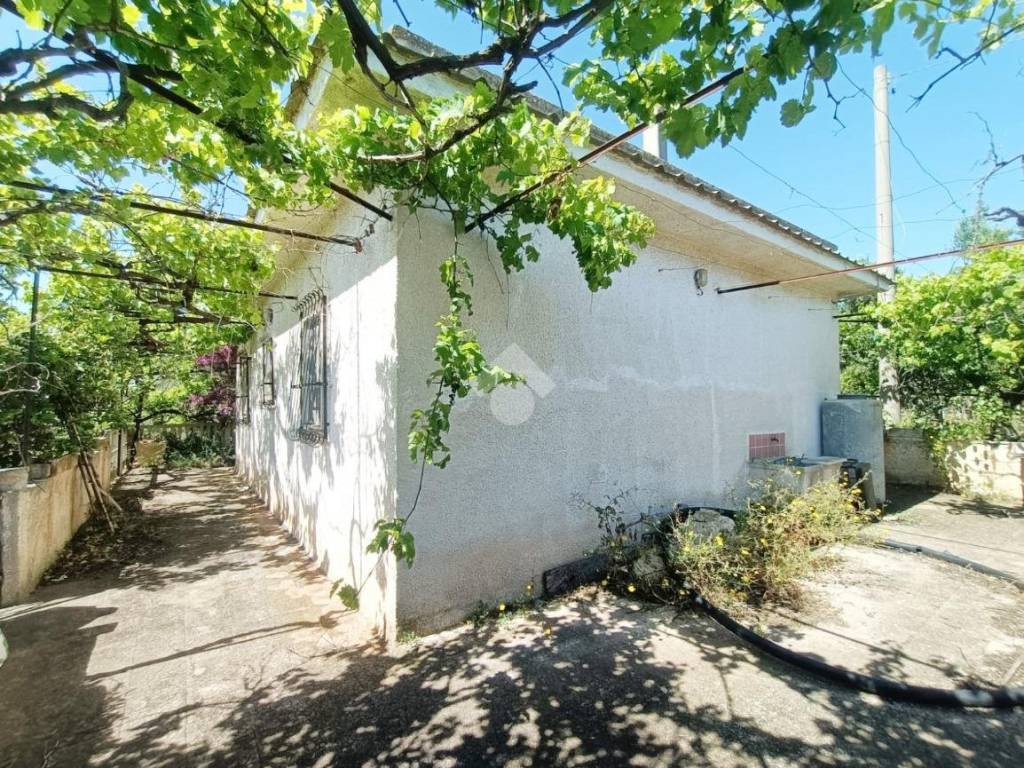 Villa a Mola di bari in CONTRADA SANT'EGIDIO - Foto 3