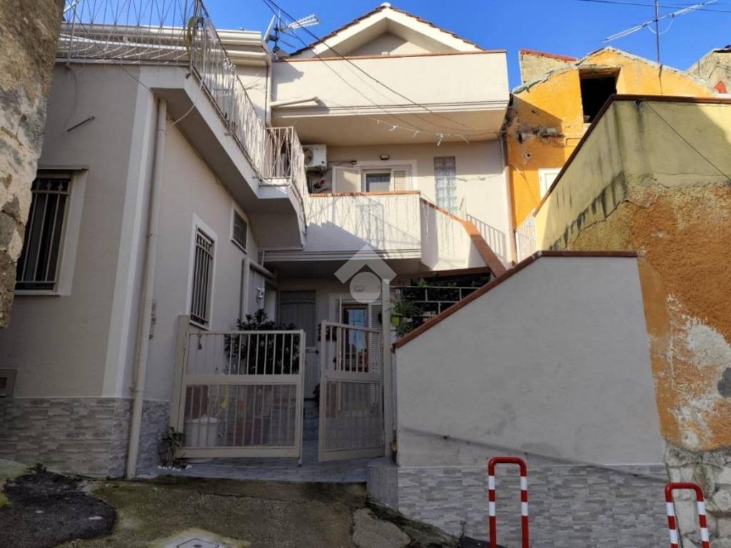 Casa indipendente a Cervino in Via Vittoria di Sotto, 18 - Foto 3