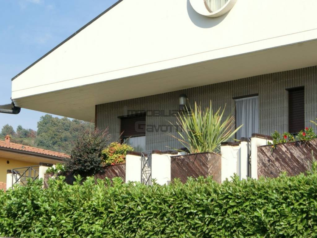 Villa a Scanzorosciate in Via Montecchio - Foto 3