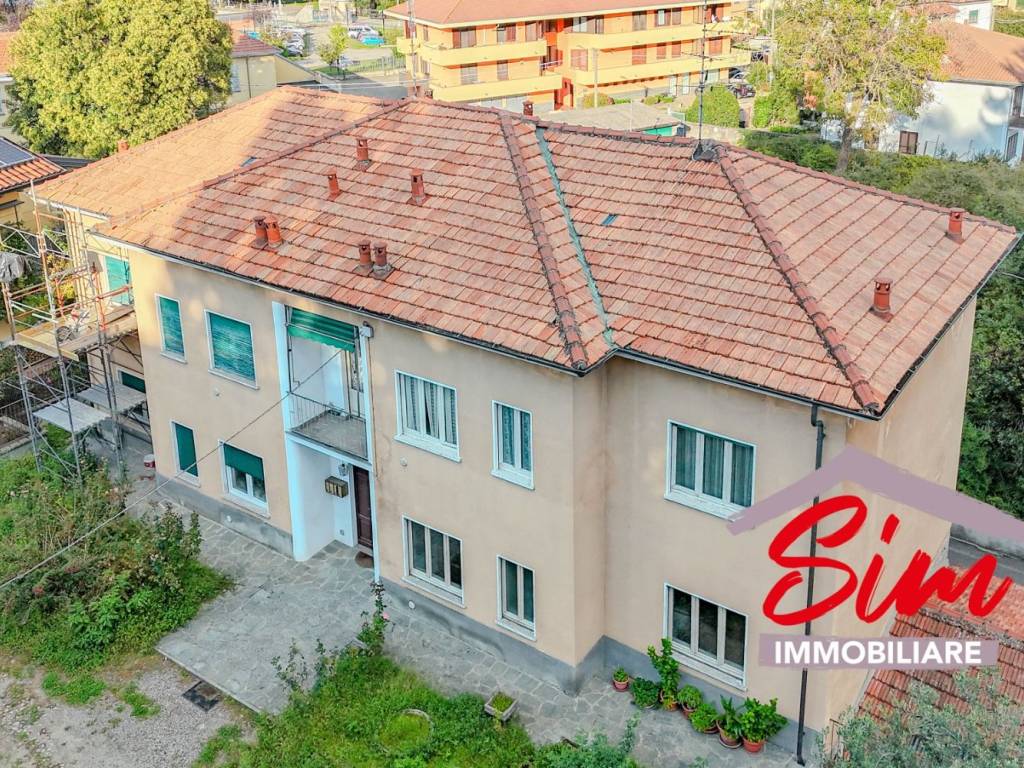 Appartamento a Oleggio in Via Novara, 53 - Foto 2