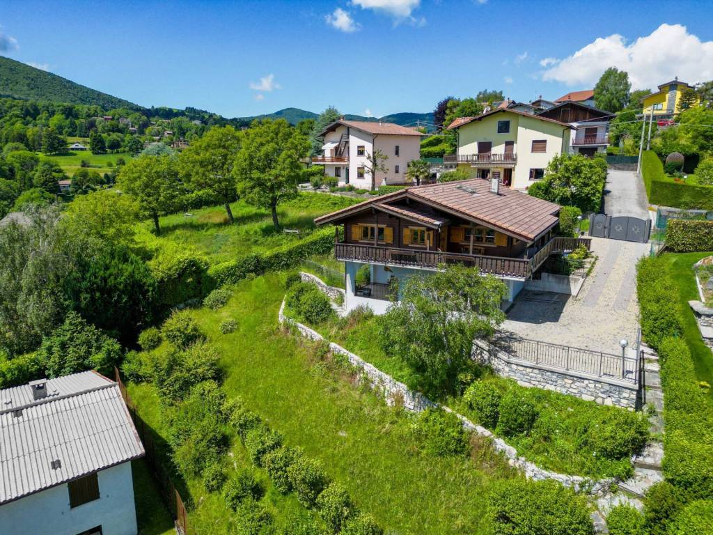 Villa a Alta valle intelvi in Via Rocco Lurago, 32 - Foto 3