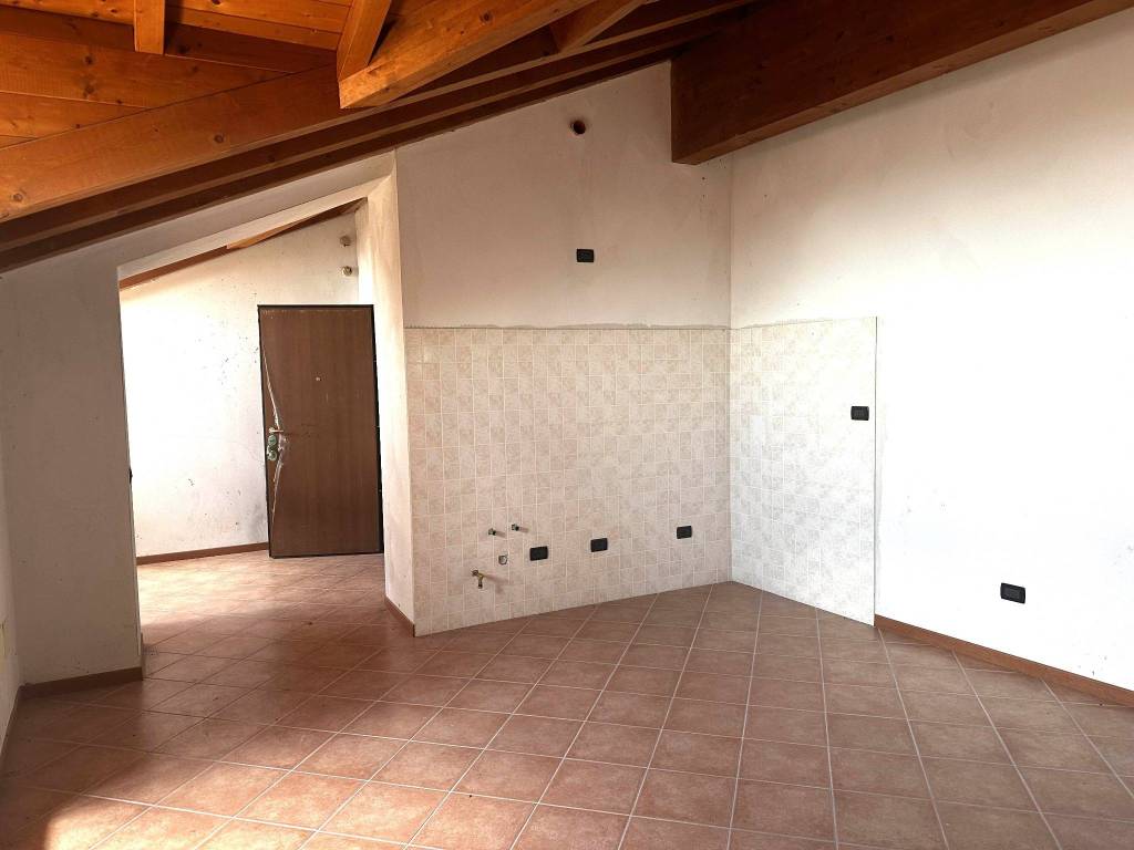 Appartamento a Torre d'arese in Via Lambro - Foto 3