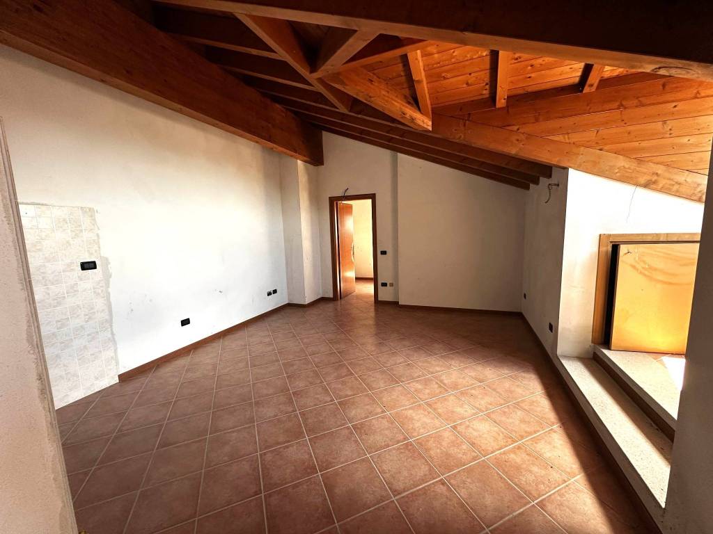 Appartamento a Torre d'arese in Via Lambro - Foto 4