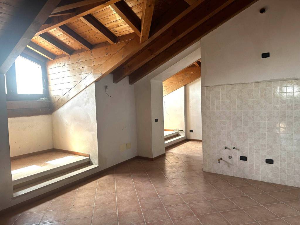 Appartamento a Torre d'arese in Via Lambro - Foto 5