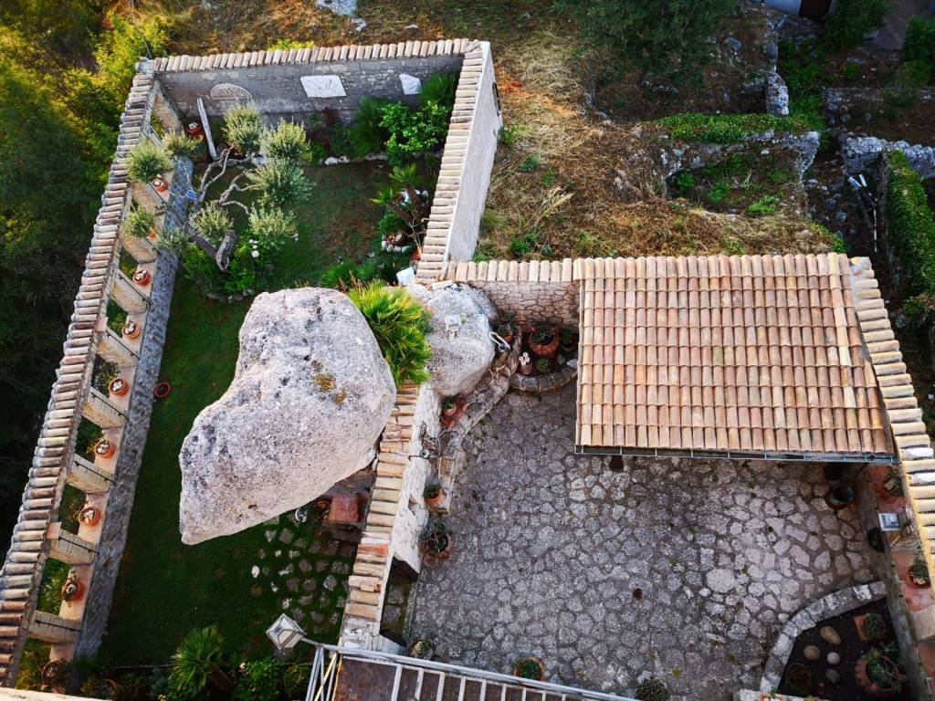 Appartamento a Formia in Via Capo la Terra - Foto 2