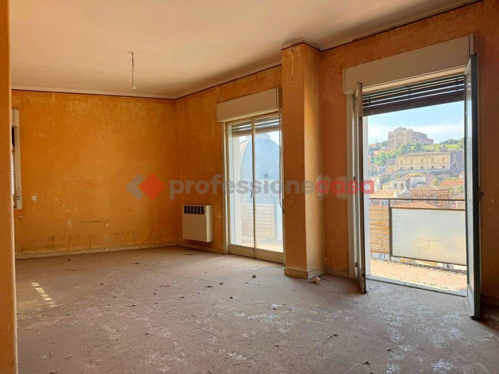 Appartamento a Paternò in Via Battiati, 17 - Foto 2