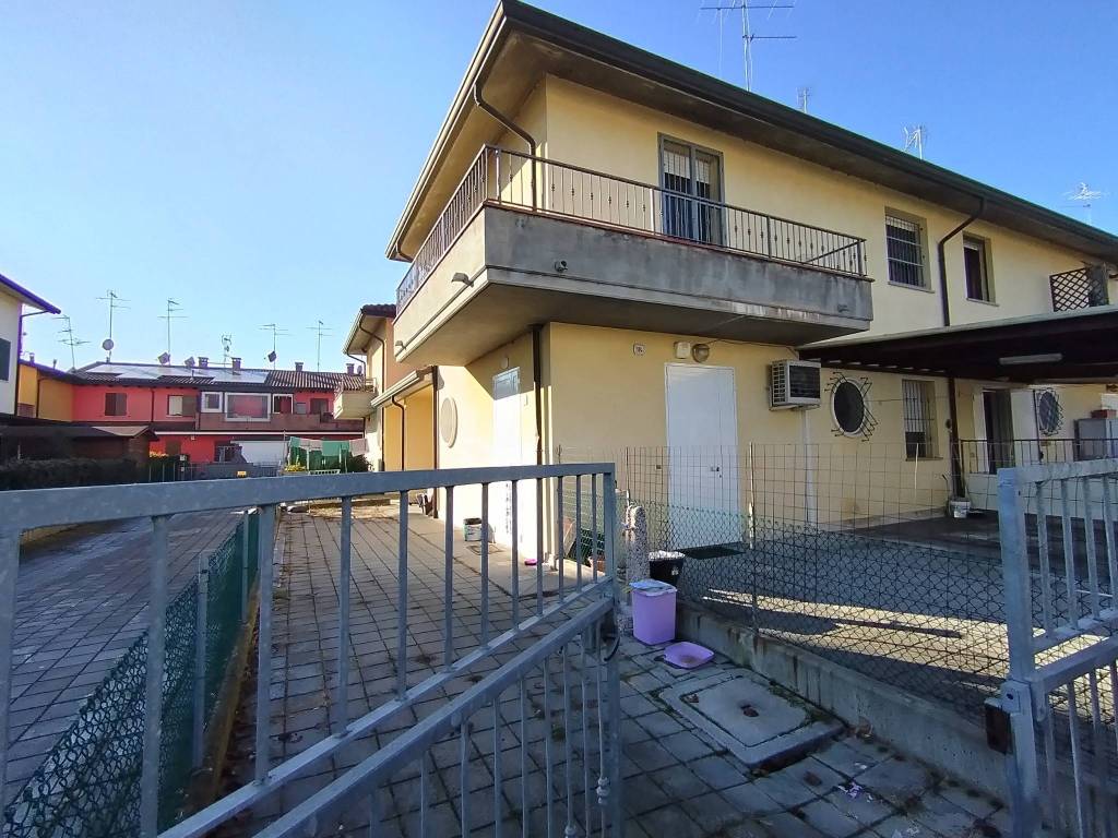 Appartamento a Alfonsine in Via 25 Aprile - Foto 2