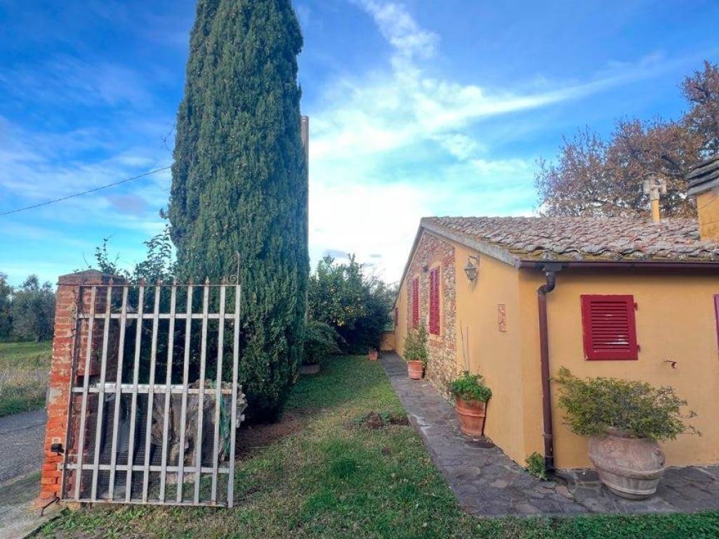 Villa a Castagneto carducci in Strada Provinciale Accattapane - Foto 3