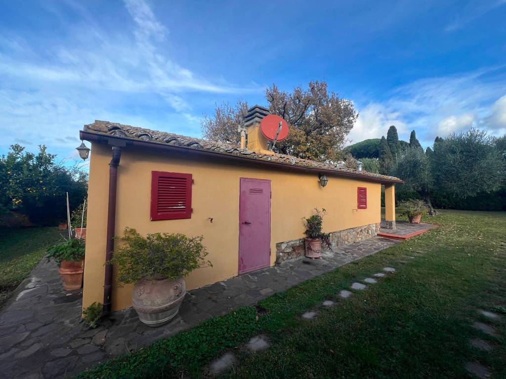 Villa a Castagneto carducci in Strada Provinciale Accattapane - Foto 4