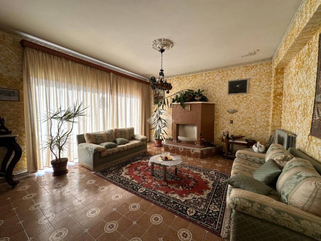 Appartamento a Lamezia terme in Via Abate Roberto di Grandmesnil, 10 - Foto 2