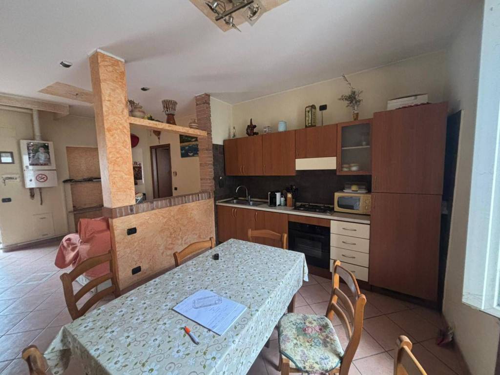 Appartamento a Romano di lombardia in Via Antonio Tadini, 70 - Foto 2