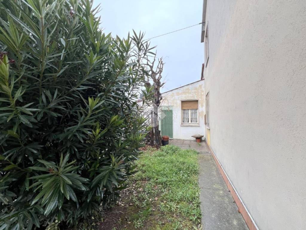 Villa a Acquanegra sul chiese in Strada Campagnola, 7 - Foto 4
