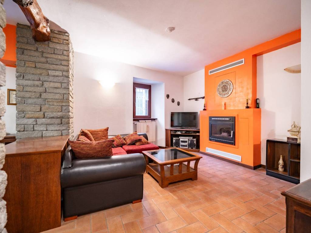 Casa indipendente a Lecco in Via Gioacchino Rossini, 7 - Foto 2
