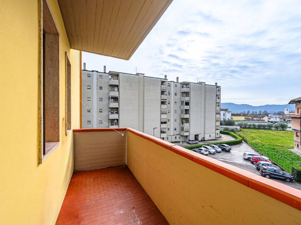 Appartamento a Pistoia in Via Giulio Pastore - Foto 2