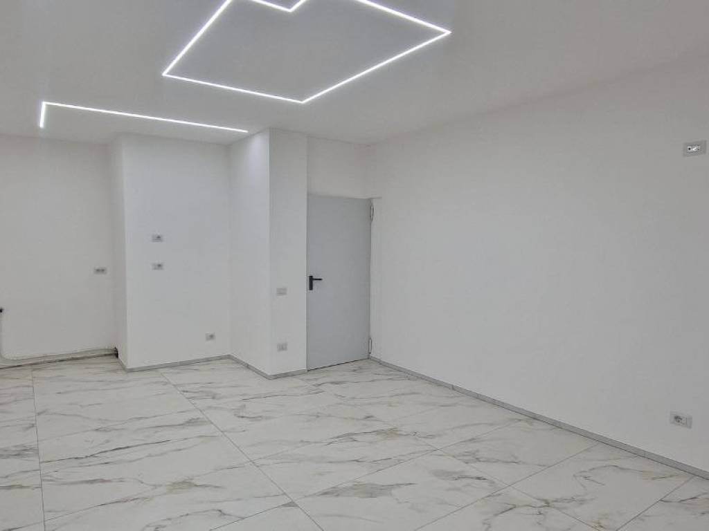 Appartamento a Vedano olona in Via Alessandro Volta, 12 - Foto 4