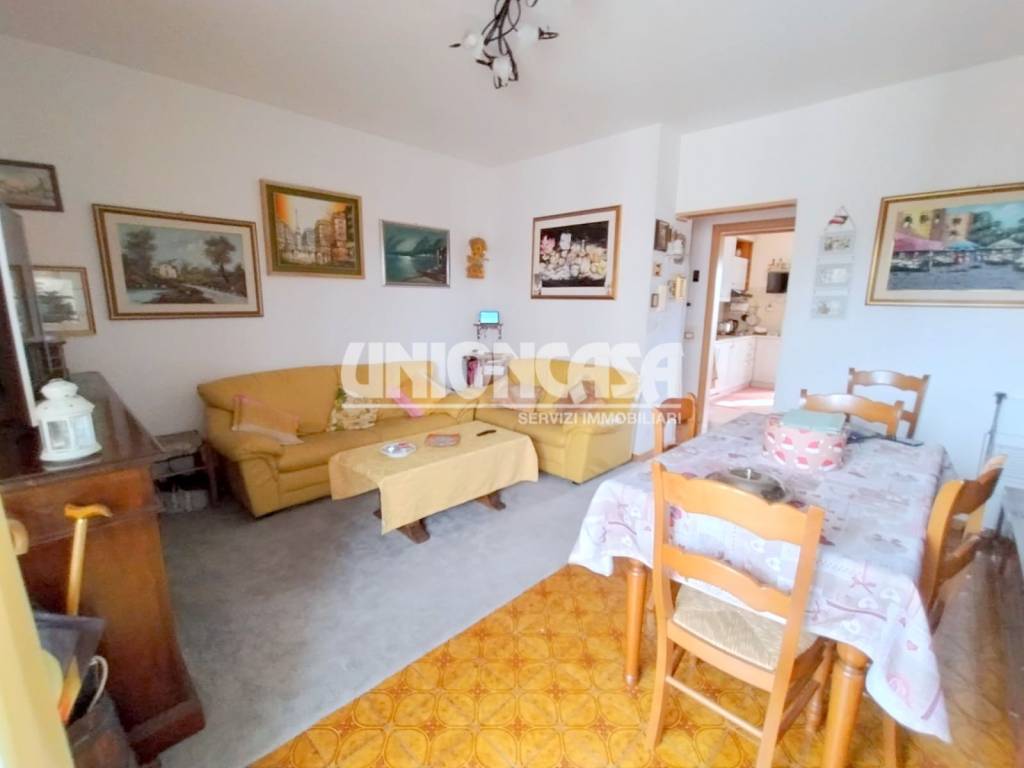 Appartamento a Malnate in Via Isola Pescatori - Foto 3