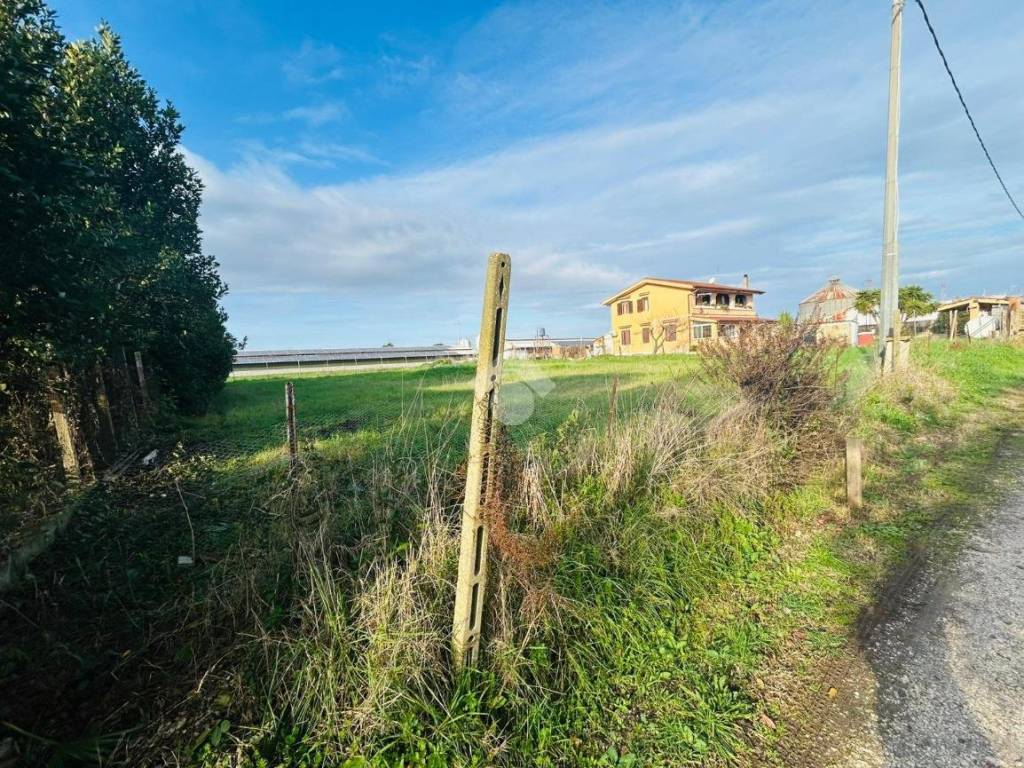 Terreno a Aprilia in Via Liri - Foto 2