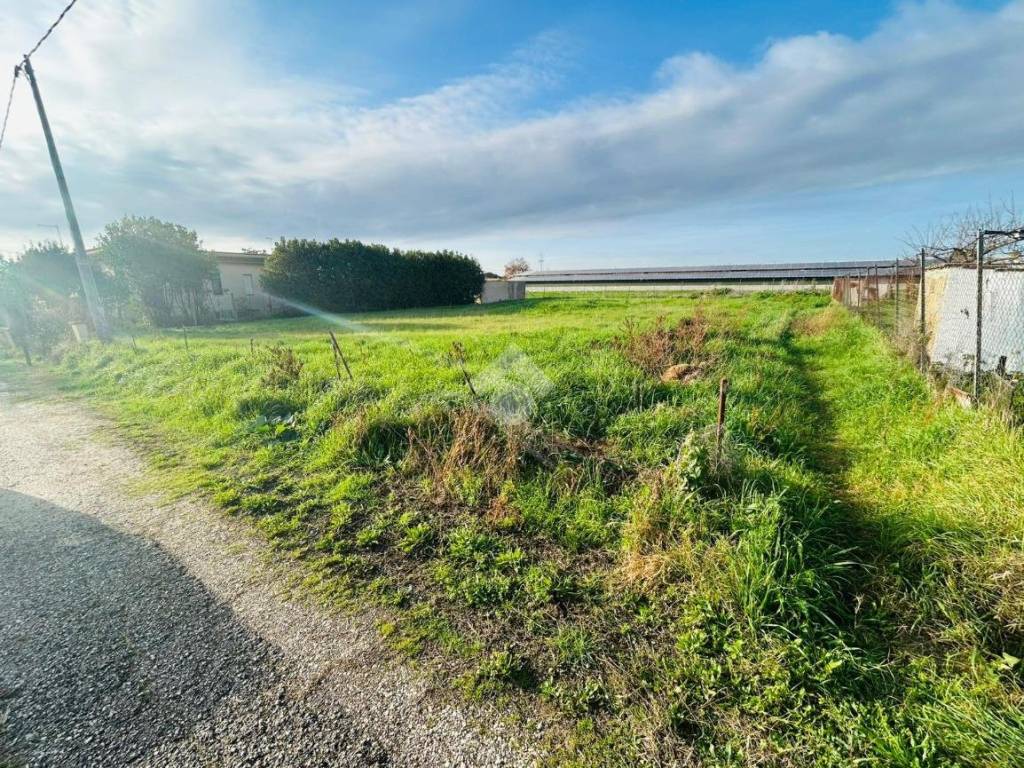 Terreno a Aprilia in Via Liri - Foto 3